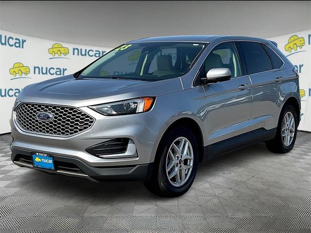 Photo of 2023 Silver Ford Edge