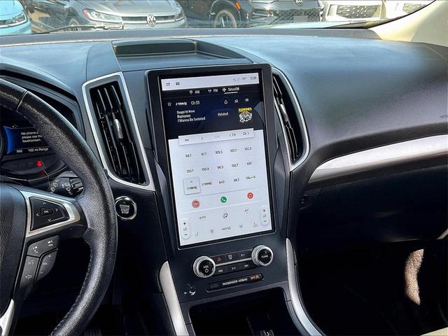 Photo of 2023 Silver Ford Edge
