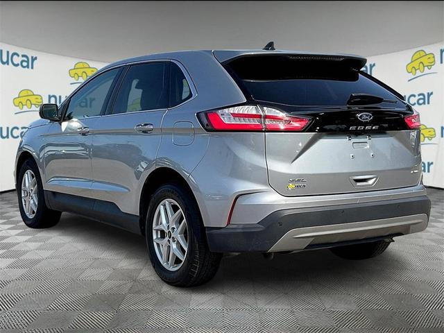 Photo of 2023 Silver Ford Edge