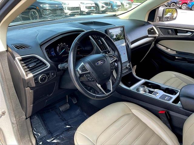 Photo of 2023 Silver Ford Edge