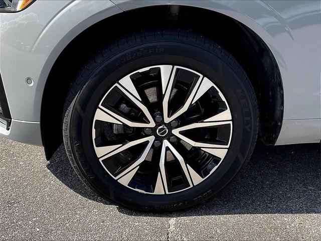 Photo of 2024 Gray Volvo XC60