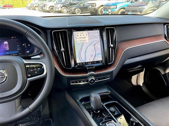 Photo of 2024 Gray Volvo XC60