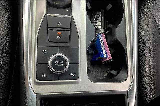 Photo of 2020 Black Ford Explorer