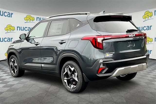 Photo of 2025 Gray Kia Seltos