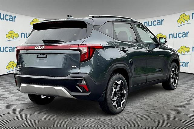 Photo of 2025 Gray Kia Seltos