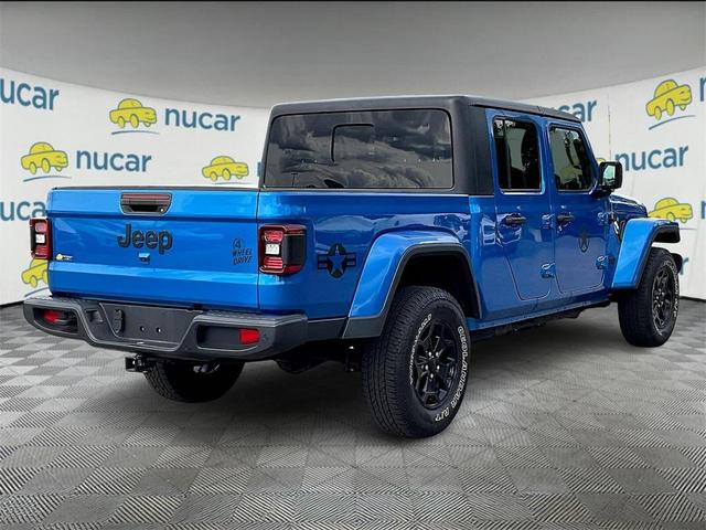 Photo of 2021 Blue Jeep Gladiator