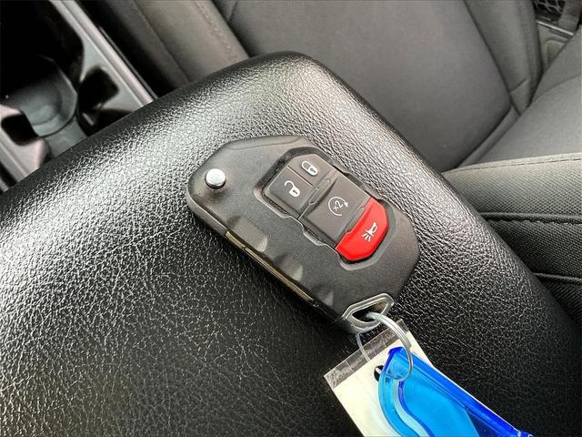 Photo of 2021 Blue Jeep Gladiator