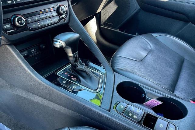 Photo of 2022 Black Kia Niro Plug-In Hybrid