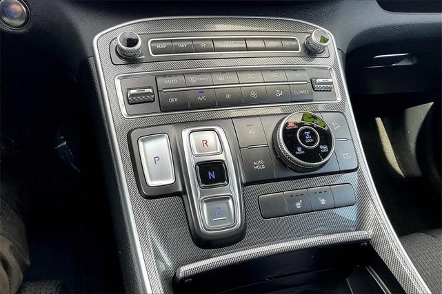 Photo of 2023 White Hyundai SANTA FE