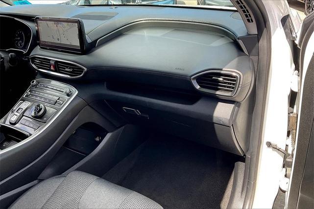 Photo of 2023 White Hyundai SANTA FE