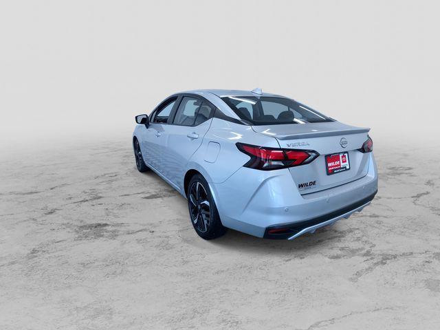 Photo of 2024 Brilliant Silver Metallic Nissan Versa