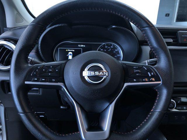 Photo of 2024 Brilliant Silver Metallic Nissan Versa