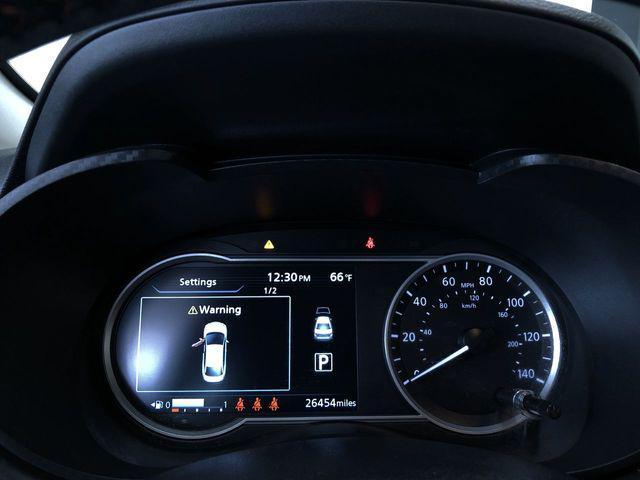 Photo of 2024 Brilliant Silver Metallic Nissan Versa