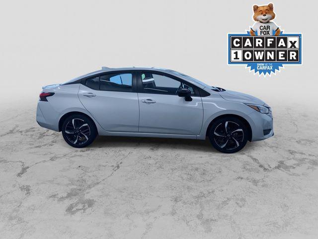 Photo of 2024 Brilliant Silver Metallic Nissan Versa