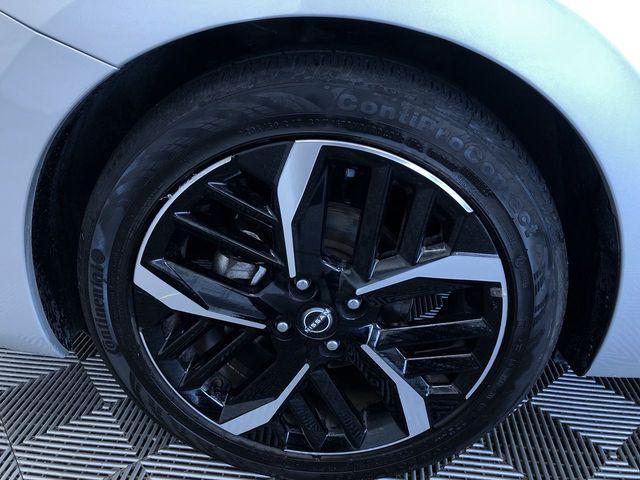 Photo of 2024 Brilliant Silver Metallic Nissan Versa