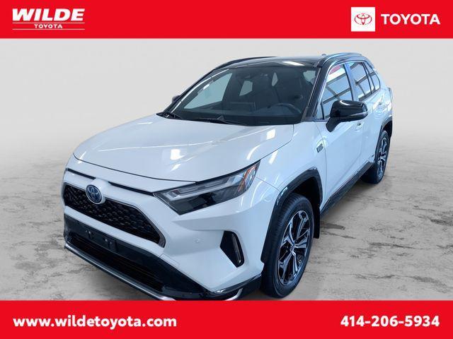 Photo of 2022 White Toyota RAV4 Prime