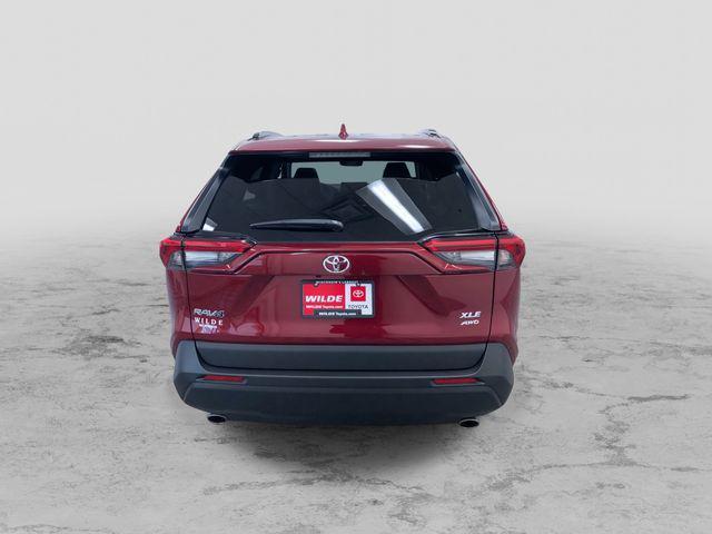 Photo of 2022 Red Toyota RAV4