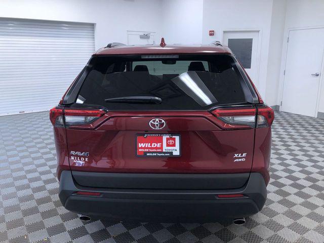 Photo of 2022 Red Toyota RAV4