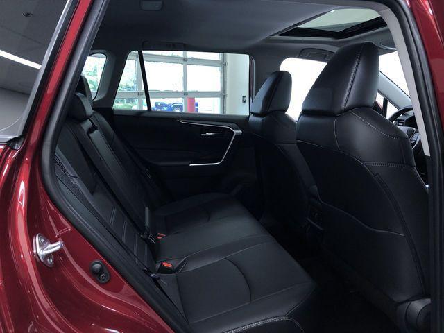 Photo of 2022 Red Toyota RAV4