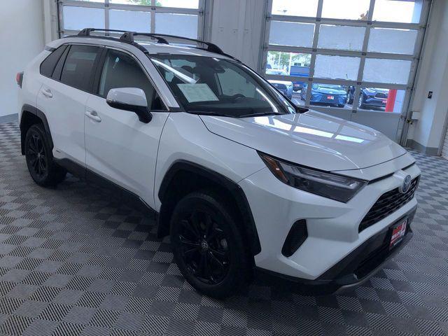 Photo of 2023 White Toyota RAV4 Hybrid