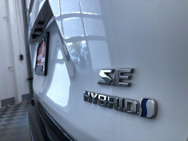 Photo of 2023 White Toyota RAV4 Hybrid