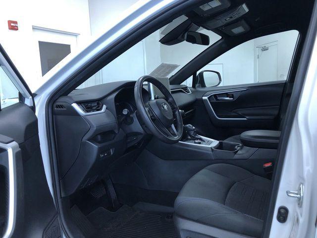 Photo of 2023 White Toyota RAV4 Hybrid