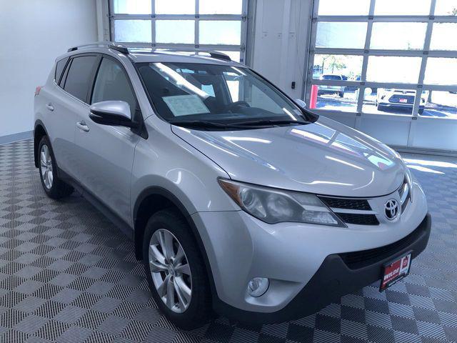 Photo of 2013 Classic Silver Metallic Toyota RAV4