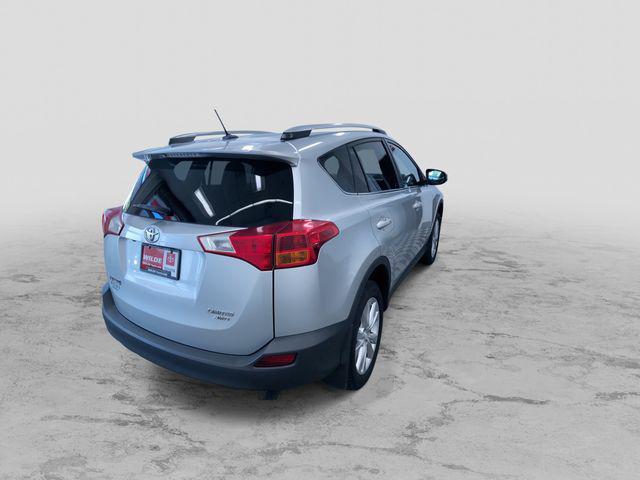 Photo of 2013 Classic Silver Metallic Toyota RAV4