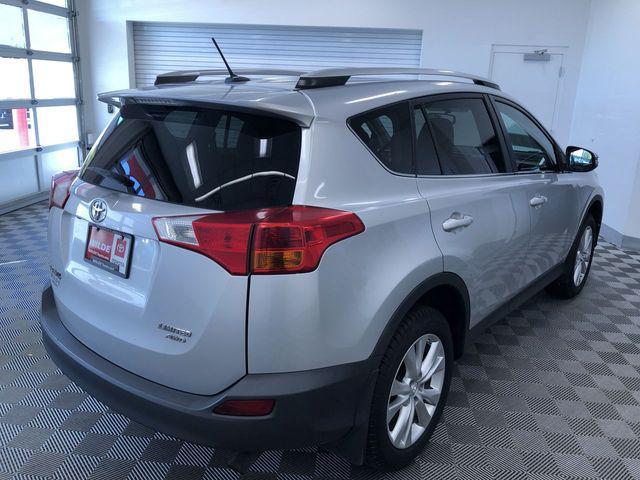 Photo of 2013 Classic Silver Metallic Toyota RAV4