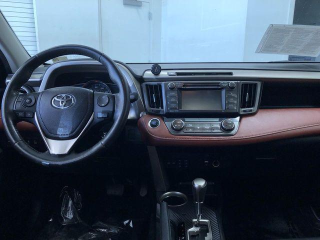 Photo of 2013 Classic Silver Metallic Toyota RAV4