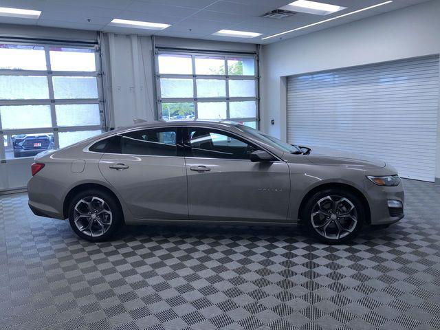 Photo of 2024 Mineral Gray Metallic Chevrolet Malibu