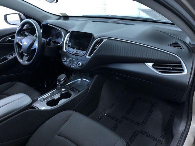 Photo of 2024 Mineral Gray Metallic Chevrolet Malibu