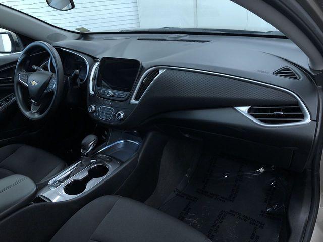 Photo of 2024 Mineral Gray Metallic Chevrolet Malibu
