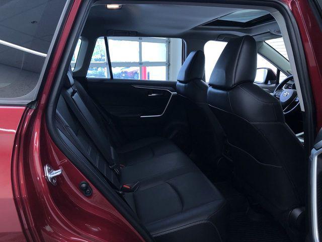 Photo of 2019 Ruby Flare Pearl Toyota RAV4