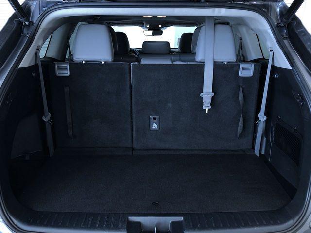 Photo of 2022 Gray Toyota Highlander