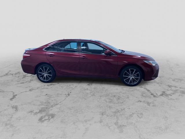 Photo of 2016 Red Toyota Camry