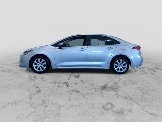 Photo of 2024 Silver Toyota Corolla