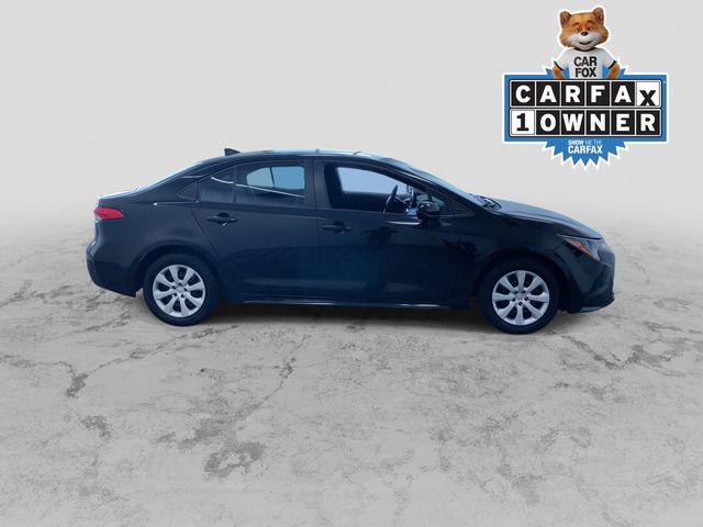 Photo of 2024 Silver Toyota Corolla