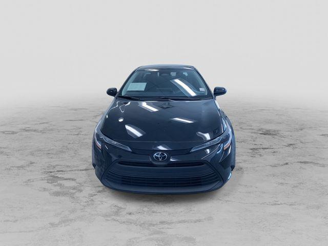 Photo of 2024 Silver Toyota Corolla