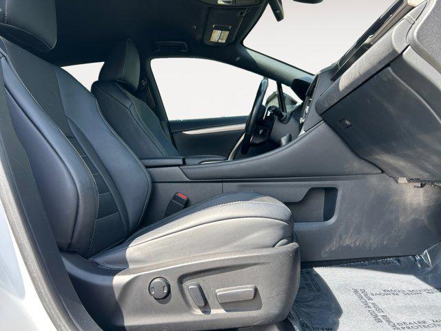 Photo of 2020 Ultra White Lexus RX 350