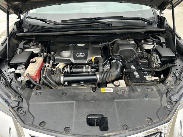 Photo of 2017 Atomic Silver Lexus NX 200t