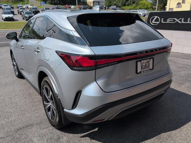 Photo of 2023 Iridium Lexus RX 350