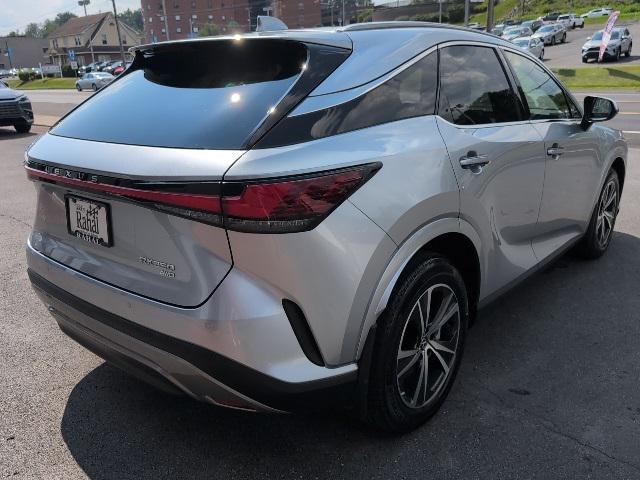 Photo of 2023 Iridium Lexus RX 350