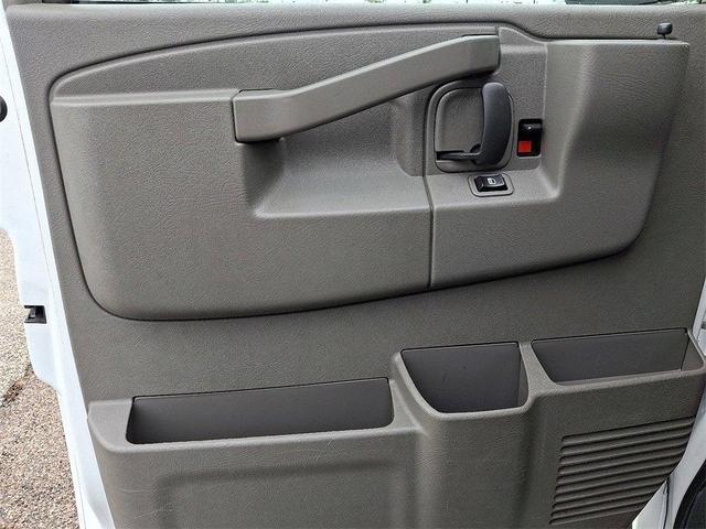 Photo of 2023 Summit White GMC Savana 2500