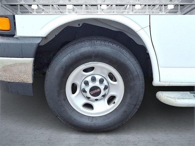 Photo of 2023 Summit White GMC Savana 2500