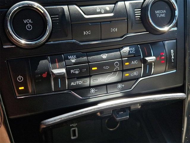 Photo of 2018 Red Ford Explorer