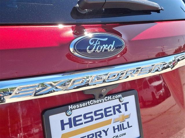 Photo of 2018 Red Ford Explorer