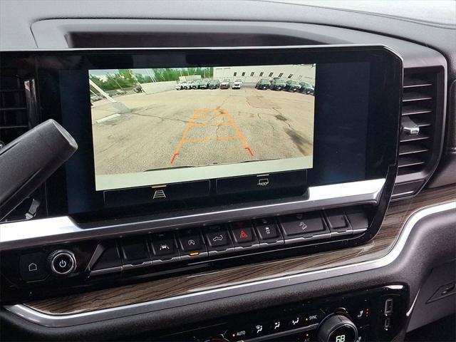 Photo of 2022 Summit White Chevrolet Silverado 1500