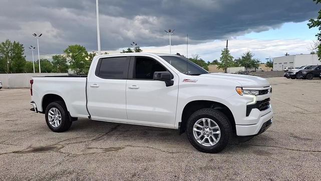 Photo of 2022 Summit White Chevrolet Silverado 1500