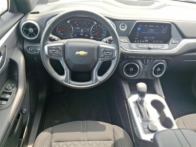Photo of 2022 Summit White Chevrolet Blazer